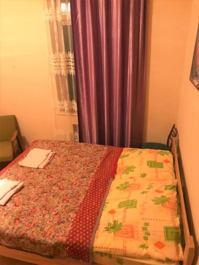 Ambrosador Affittacamere Ambrolauri Esterno foto