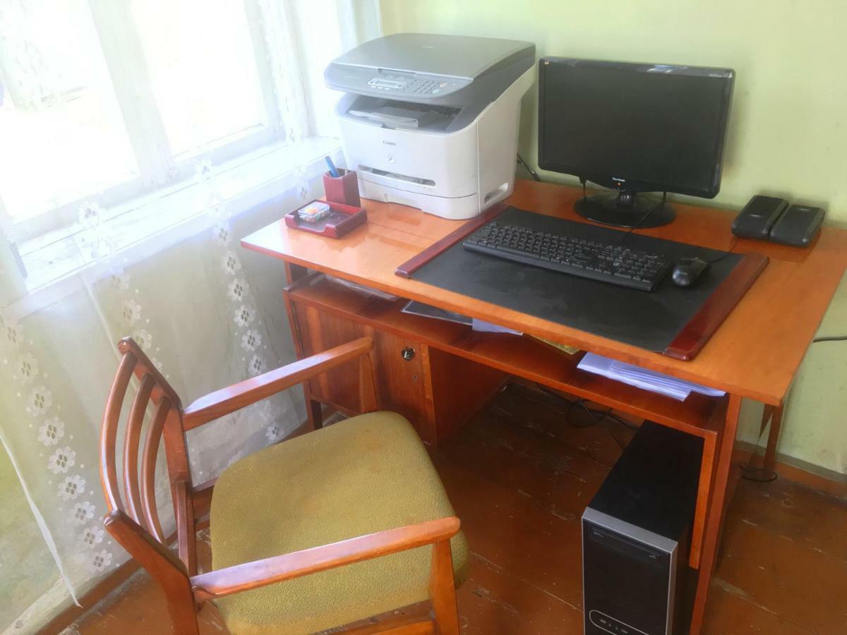 Ambrosador Affittacamere Ambrolauri Esterno foto